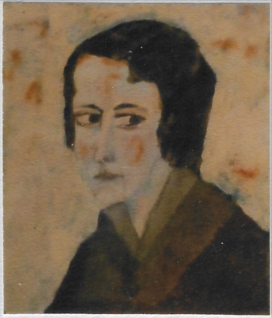 portrait femme « méfiante », regard vers la droite, col V deux bandes dans les tons matton, fond clair moucheté d’orange