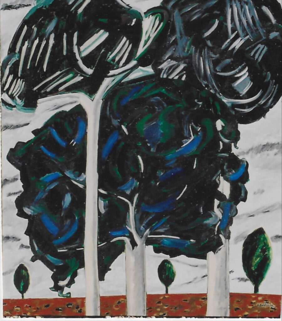 Sol rouge et vert, 1 gros arbre rond entouré de 2 arbres haut et noir avec traits blans, 3 petits arbres-feuilles en arrière plan