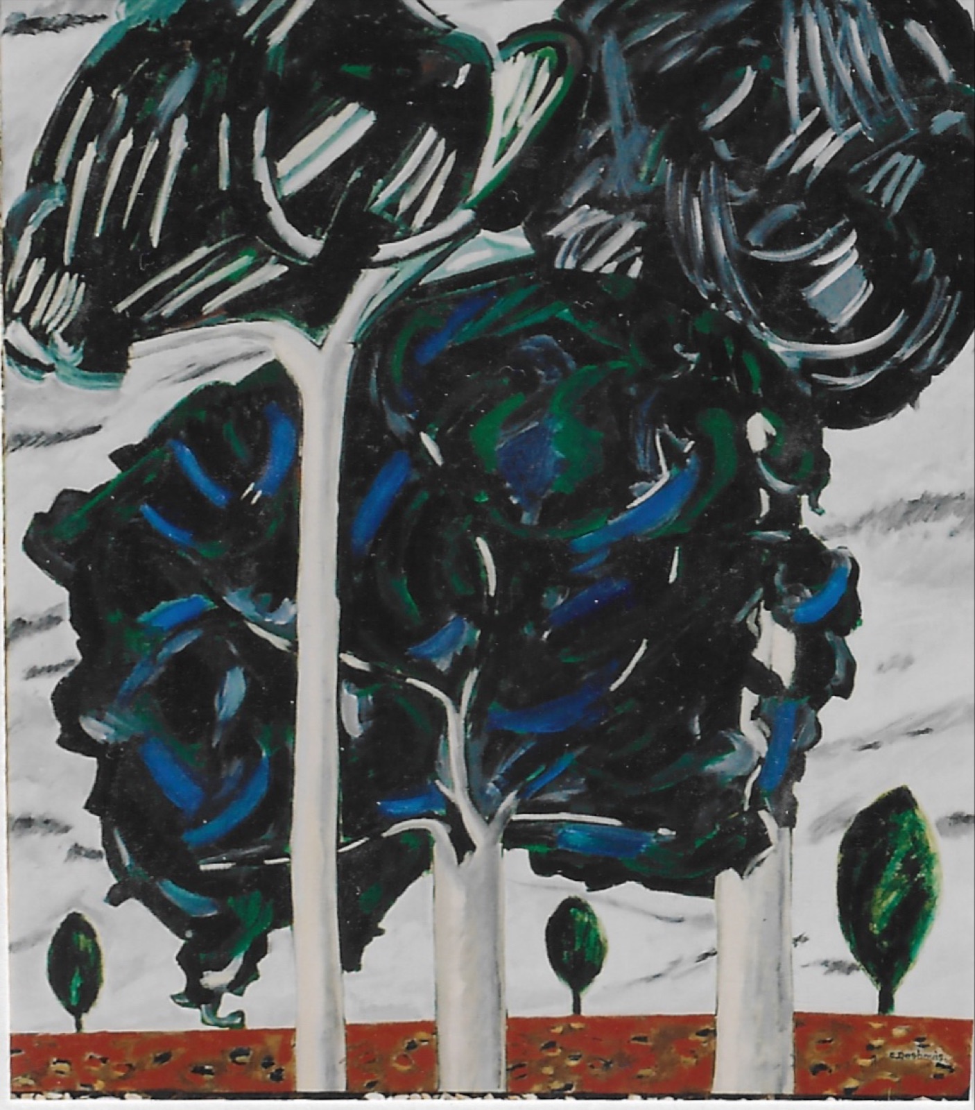 Sol rouge et vert, 1 gros arbre rond entouré de 2 arbres haut et noir avec traits blans, 3 petits arbres-feuilles en arrière plan